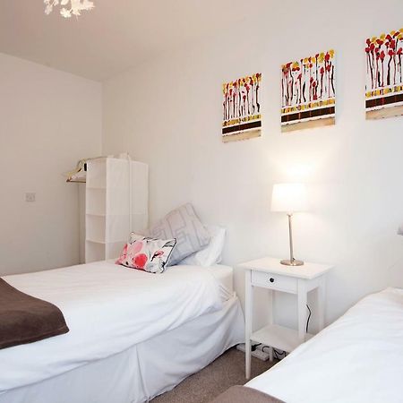 Dalton Crescent Villa Durham Ngoại thất bức ảnh