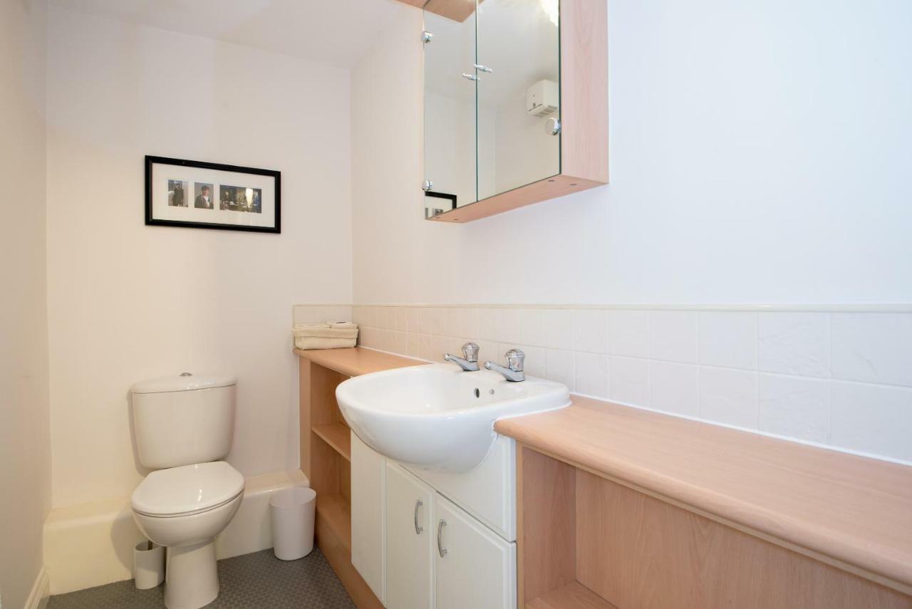Dalton Crescent Villa Durham Ngoại thất bức ảnh