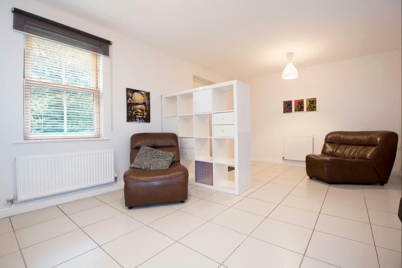 Dalton Crescent Villa Durham Ngoại thất bức ảnh